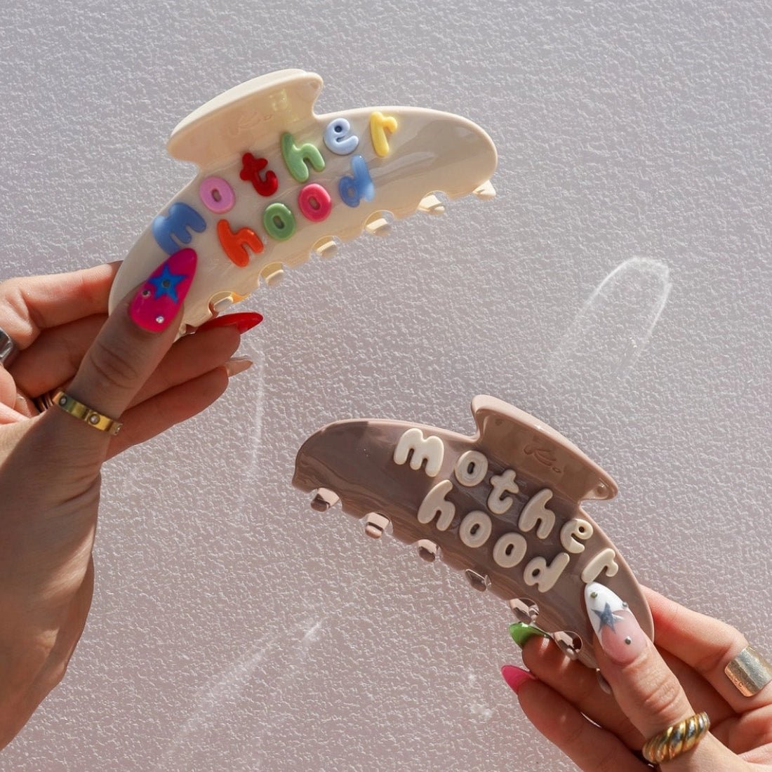 'Motherhood Mode' Claw Clip